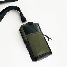 Load image into Gallery viewer, VADA PHONE POUCH / black / various colours