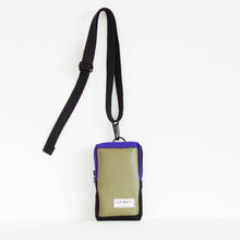 Load image into Gallery viewer, VADA PHONE POUCH / green / black / orange
