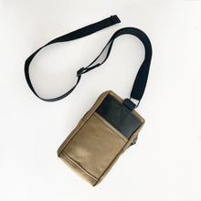 Load image into Gallery viewer, VADA PHONE POUCH / various colours