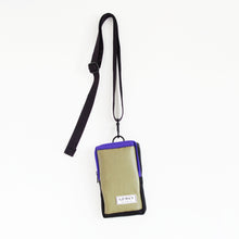 Load image into Gallery viewer, VADA PHONE POUCH / green / black / orange