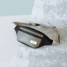 Load image into Gallery viewer, BERYL BUMBAG olive green / black