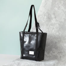 Load image into Gallery viewer, LARA TOTE BAG / black