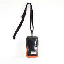 Load image into Gallery viewer, VADA PHONE POUCH / forest green / orange