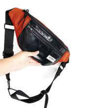 Load image into Gallery viewer, BERYL BUMBAG black / various colours