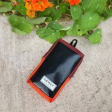 Load image into Gallery viewer, VADA PHONE POUCH / maroon / orange