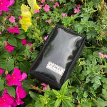 Load image into Gallery viewer, VADA PHONE POUCH black