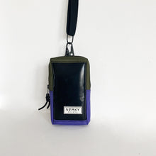 Load image into Gallery viewer, VADA PHONE POUCH / olive green / purple