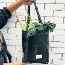 Load image into Gallery viewer, LARA TOTE BAG / black