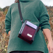 Load image into Gallery viewer, DARLA CROSS BODY BAG black / lilac / maroon