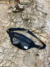 Load image into Gallery viewer, BERYL BUMBAG black / black