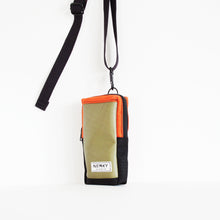 Load image into Gallery viewer, VADA PHONE POUCH / green / black / orange
