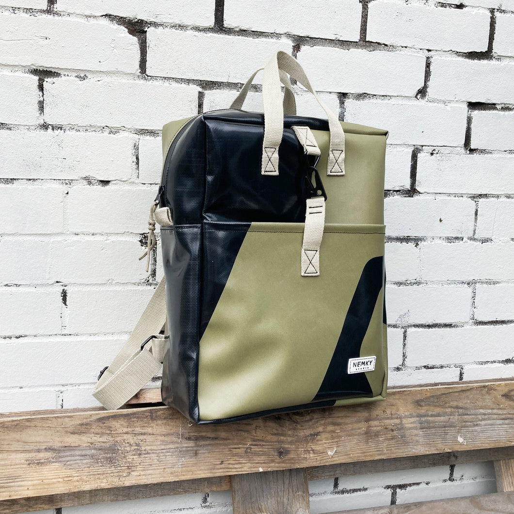 SAGE WATERPROOF BACKPACK / black / olive green