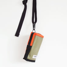 Load image into Gallery viewer, VADA PHONE POUCH / green / black / orange
