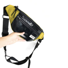 Load image into Gallery viewer, BERYL BUMBAG black / various colours
