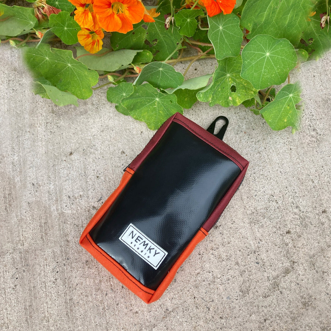 VADA PHONE POUCH  / maroon / orange