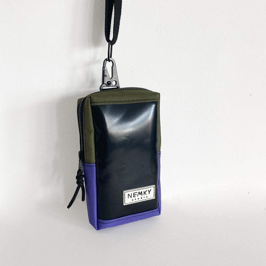 VADA PHONE POUCH / olive green / purple